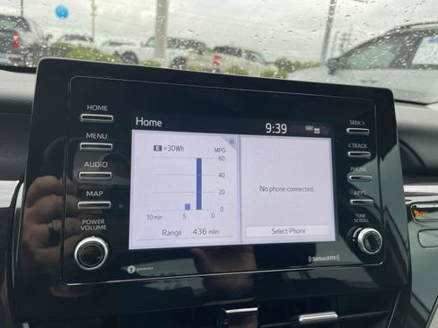 Used 2023 Toyota Camry LE image 18