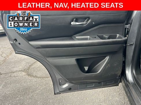 Used 2023 Nissan Pathfinder SL w/ Cargo Package AWD/4WD image 18