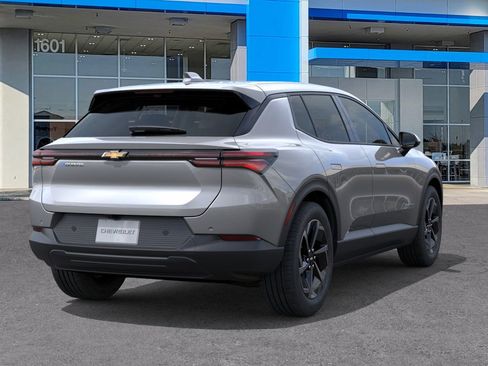 New 2026 Chevrolet Equinox EV LT image 4