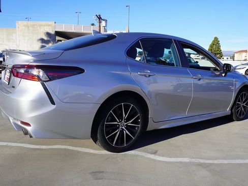 Certified 2024 Toyota Camry SE image 4