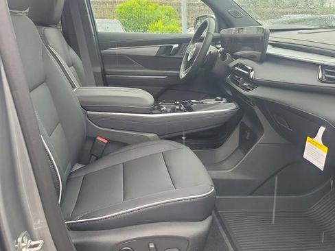 New 2026 Buick Enclave Preferred w/ Power Package AWD/4WD image 26