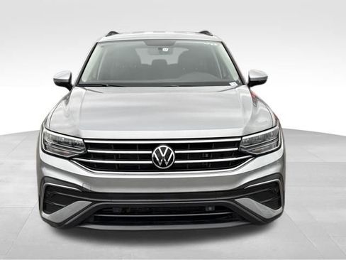 Used 2022 Volkswagen Tiguan S image 8