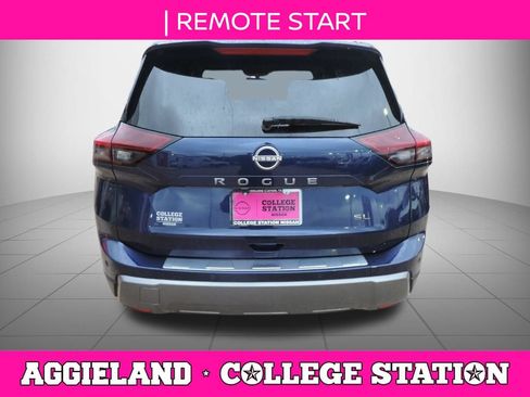 Used 2024 Nissan Rogue SL w/ SL Premium Package FWD image 5