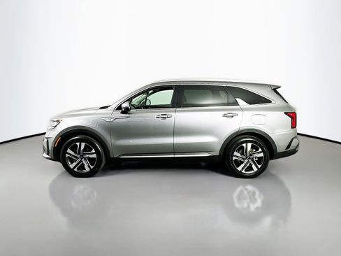 Used 2023 Kia Sorento EX w/ Panoramic Sunroof Package AWD/4WD image 5