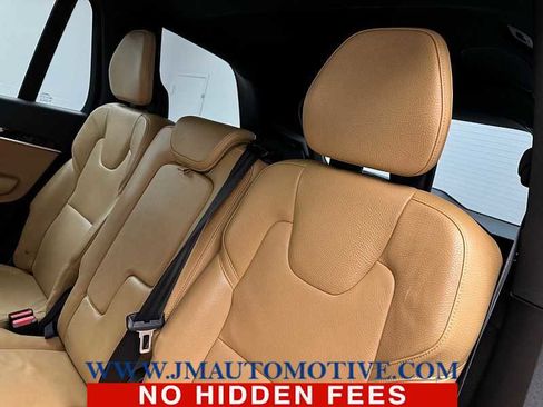 Used 2017 Volvo XC90 T6 Momentum w/ Vision Package image 15