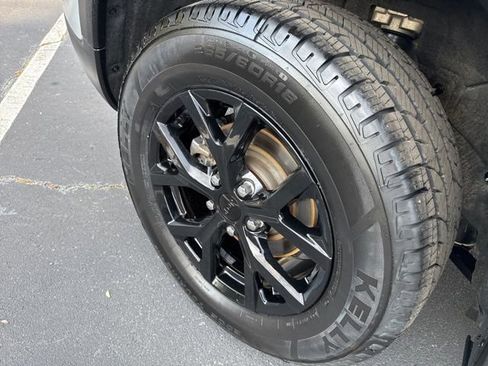 Used 2024 Jeep Grand Cherokee Altitude image 30