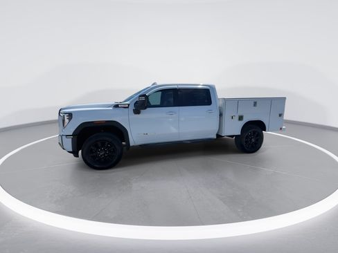 Used 2025 GMC Sierra 2500 AT4 AWD/4WD image 9
