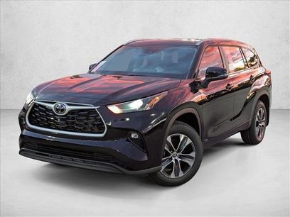 New 2025 Toyota Highlander XLE