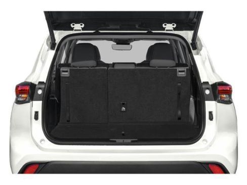 Certified 2020 Toyota Highlander XLE FWD image 11