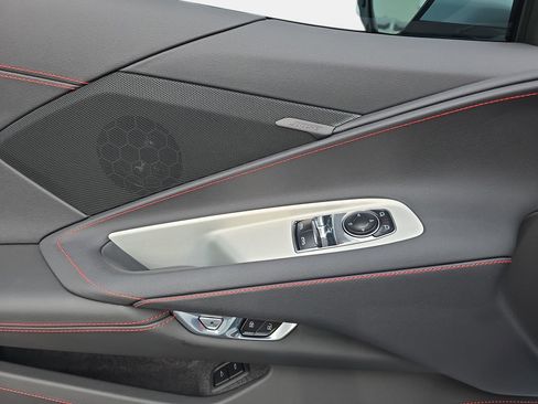 Used 2023 Chevrolet Corvette Z06 RWD image 25
