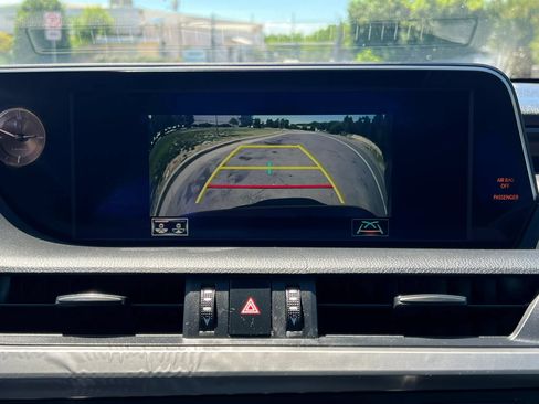 Used 2019 Lexus ES 350 w/ Premium Package FWD image 26