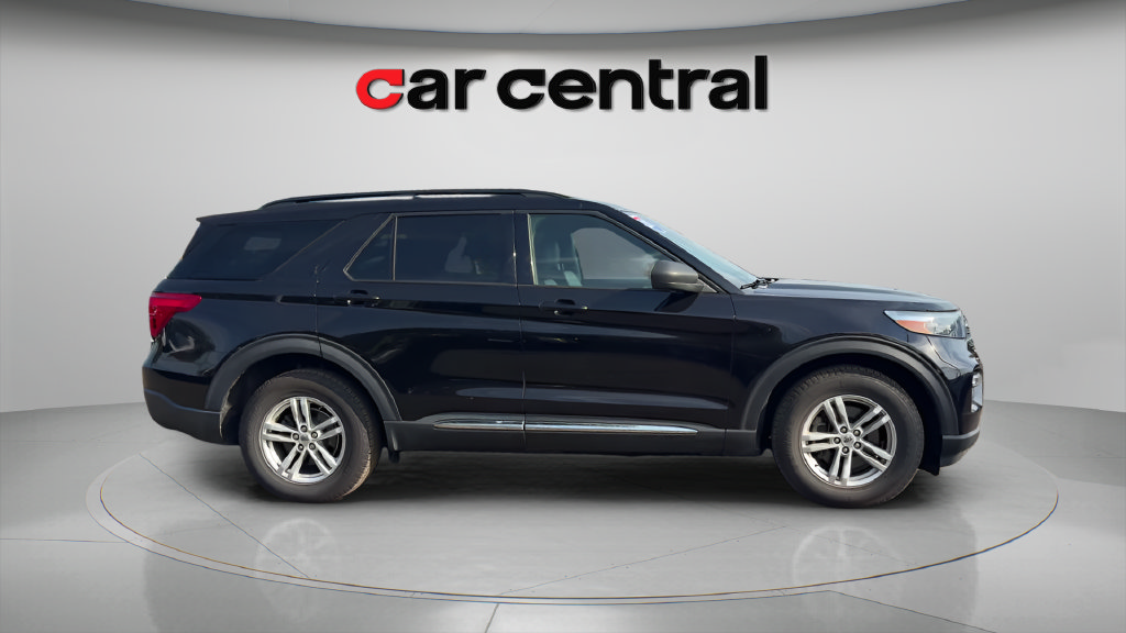 Used 2020 Ford Explorer XLT w/ Equipment Group 202A AWD/4WD image 6