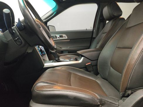 Used 2014 Ford Explorer Sport w/ Equipment Group 401A AWD/4WD image 17