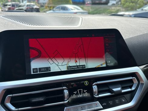 Used 2022 BMW 330i xDrive Sedan w/ M Sport Package AWD/4WD image 16