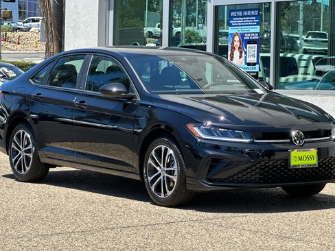 New 2025 Volkswagen Jetta Sport image 2