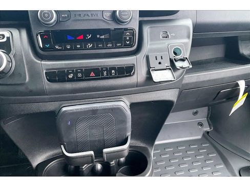 Used 2024 RAM ProMaster 3500 w/ Delivery Van Package image 31