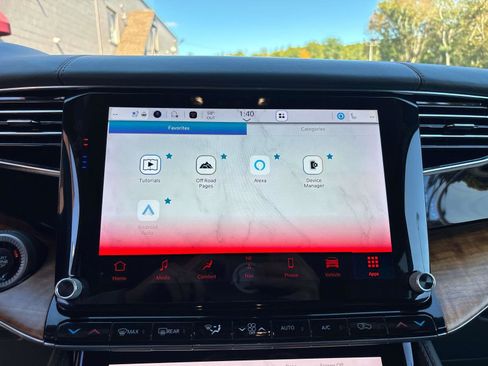 Used 2022 Jeep Grand Wagoneer Series II w/ Convenience Group III image 30