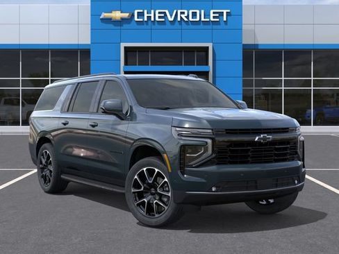 New 2026 Chevrolet Suburban RST w/ Advanced Technology Package AWD/4WD image 7
