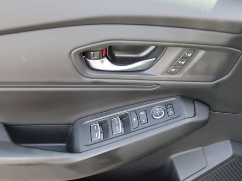 Used 2025 Honda Accord EX-L image 22