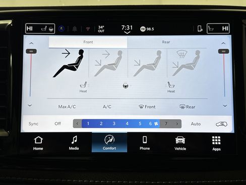 New 2026 Chrysler Pacifica Select image 22