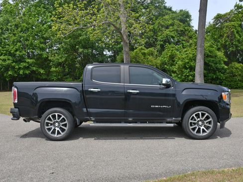 Used 2021 GMC Canyon Denali RWD image 5