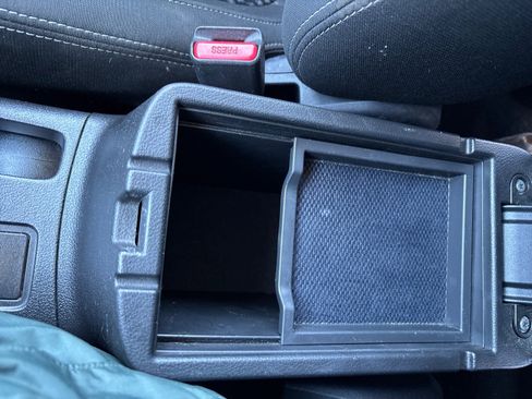 Used 2016 Mitsubishi Outlander SE image 37