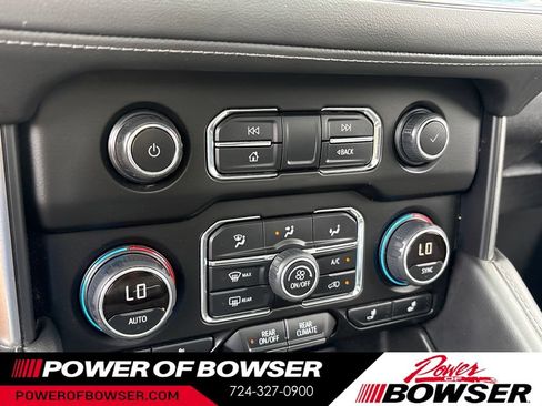 Used 2022 Chevrolet Tahoe Z71 AWD/4WD image 17
