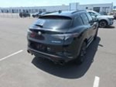 Used 2024 Alfa Romeo Stelvio Veloce AWD/4WD image 2