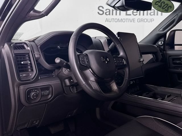 Used 2025 RAM 2500 Limited AWD/4WD image 9
