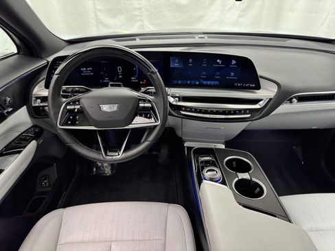 Used 2024 Cadillac Lyriq Luxury image 34