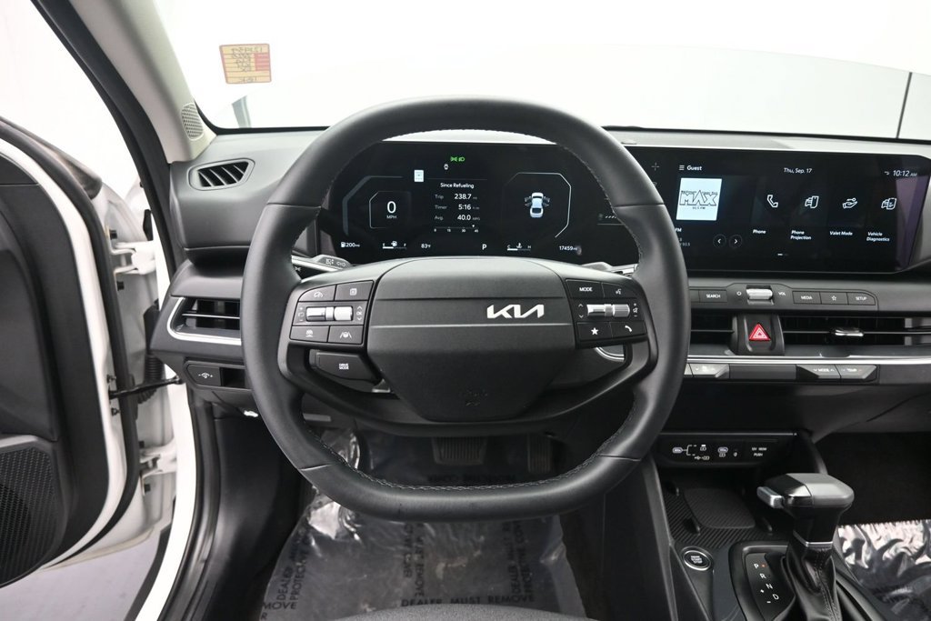 Used 2025 Kia K4 EX FWD image 35
