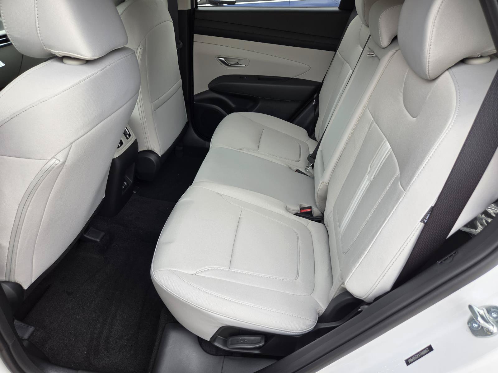 New 2026 Hyundai Tucson SEL FWD image 11