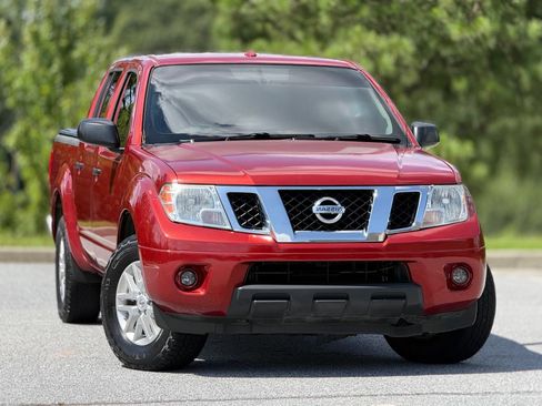 Used 2016 Nissan Frontier SV w/ SV Value Truck Package RWD image 4