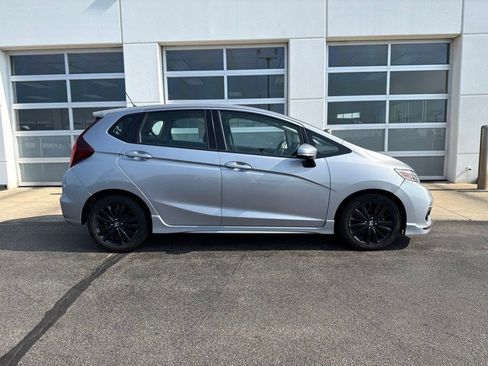 Used 2018 Honda Fit Sport image 3