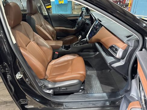 Used 2020 Subaru Outback Touring XT image 38