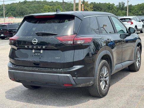 Used 2024 Nissan Rogue S AWD/4WD image 4