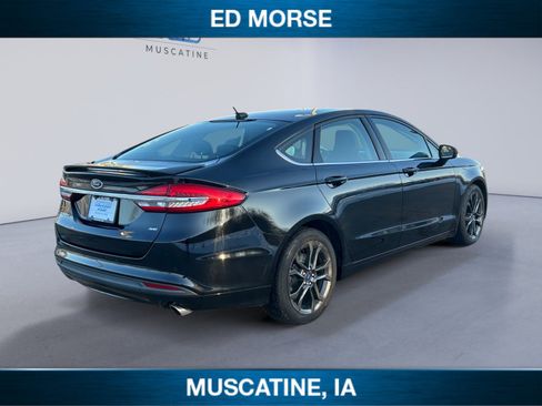 Used 2018 Ford Fusion SE w/ Equipment Group 201A image 5
