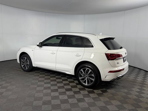 Used 2023 Audi Q5 2.0T Premium Plus w/ Premium Plus Package AWD/4WD image 10