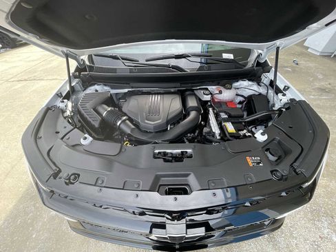 Certified 2024 Chevrolet Traverse RS image 30