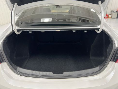 Used 2018 Chevrolet Malibu LT w/ Leather Package image 23