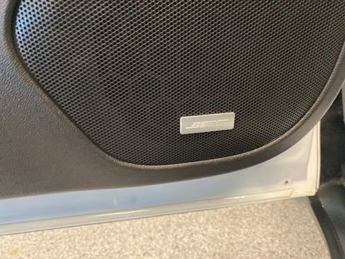 Used 2022 GMC Acadia Denali w/ Denali Technology Package image 33