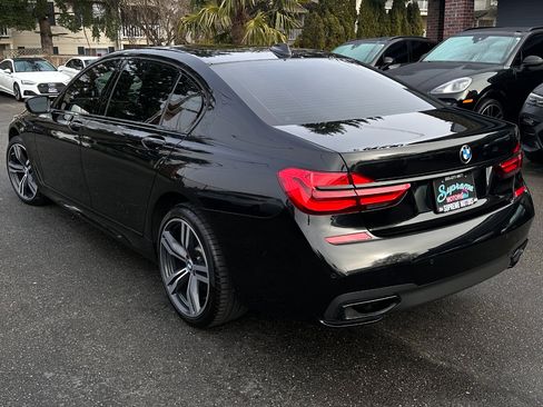 Used 2019 BMW 740i w/ Executive Package image 5