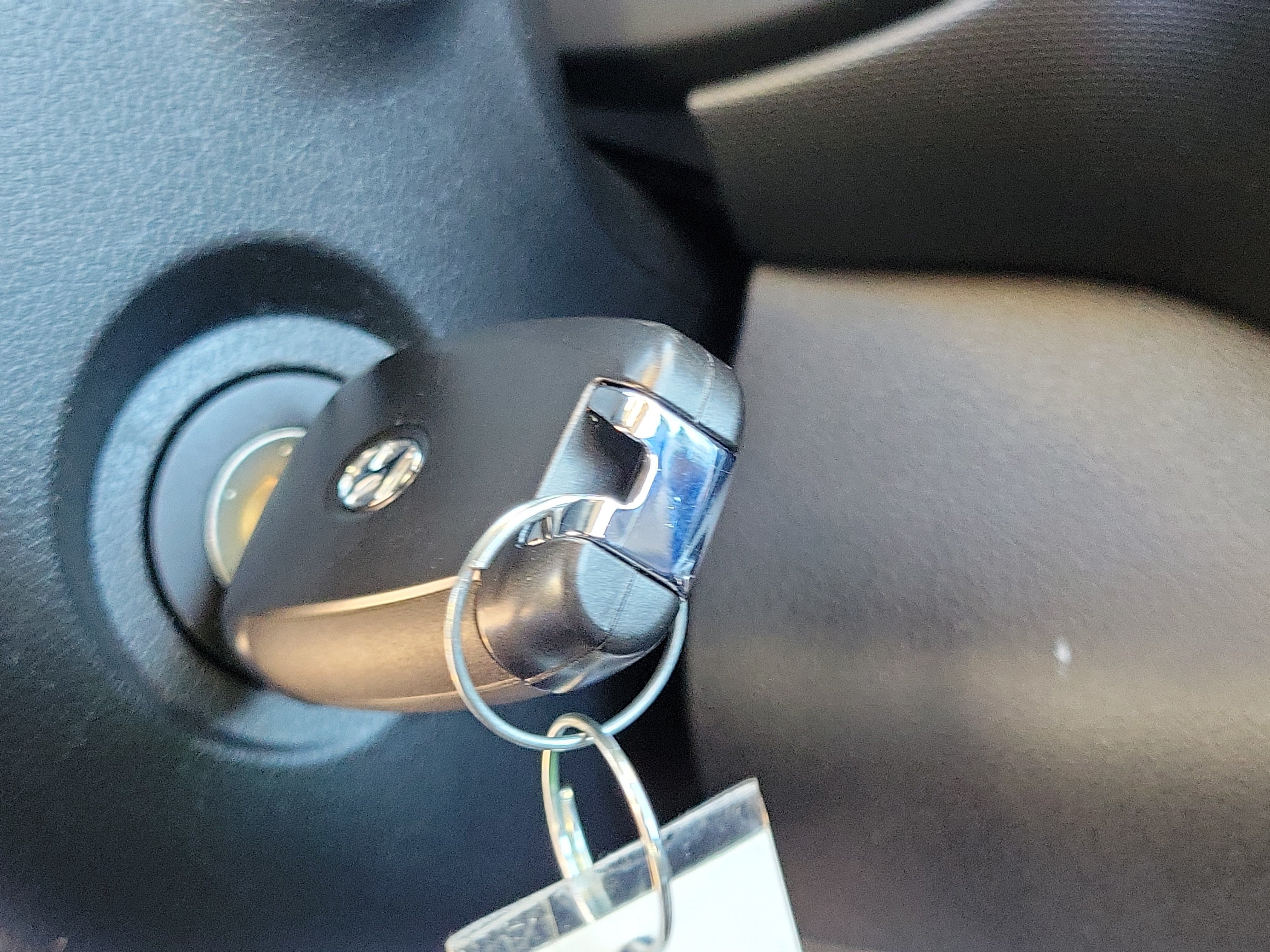 Used 2025 Hyundai Venue SE FWD image 28