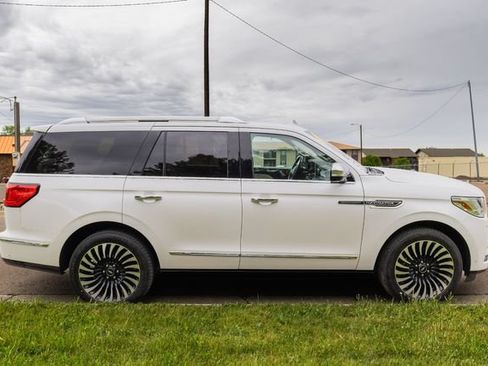 Used 2019 Lincoln Navigator Black Label AWD/4WD image 4