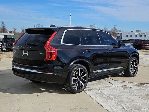Certified 2023 Volvo XC90 B6 Plus w/ Protection Package Premier image 6