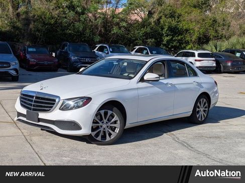 Certified 2017 Mercedes-Benz E 300 4MATIC image 1