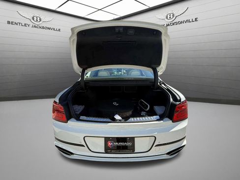 Used 2025 Bentley Flying Spur Plug-In Hybrid AWD/4WD image 28