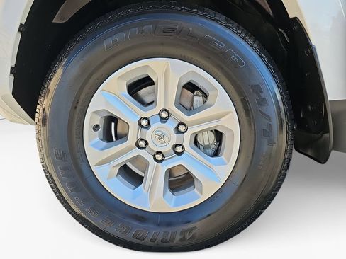 Certified 2022 Toyota 4Runner SR5 Premium AWD/4WD image 25