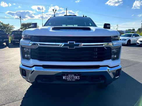 Used 2024 Chevrolet Silverado 2500 LT w/ All Star Edition image 2
