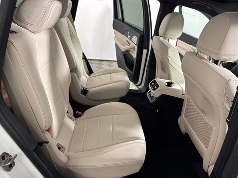 Certified 2025 Mercedes-Benz GLS 450 4MATIC image 23
